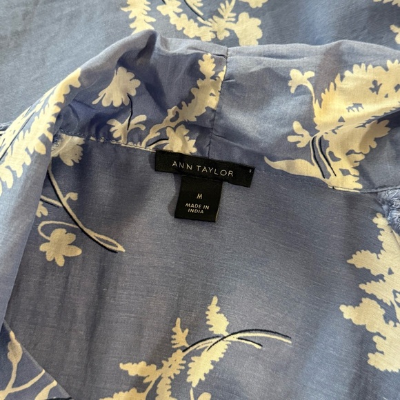 Ann Taylor Blue Floral Blouse - Picture 5 of 6